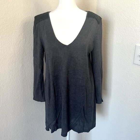 Women's H&M Lightweight V-Neck Long Sleeve Quilted Detail Gray Sweater ~ Size M - Picture 1 of 7
